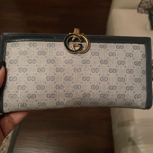 Gucci hand bag wallet and key holder Navy Blue Micro G. - Picture 13 of 14